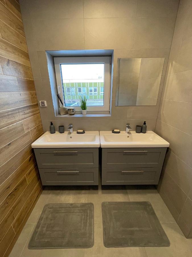 Rezidence Kbely - Free Parking Apartment Prague Ngoại thất bức ảnh